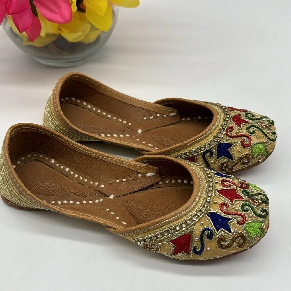 Indian Gold Embroidered Little Girl Shoes Size 10